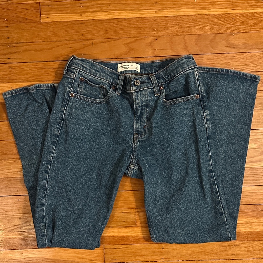 Abercrombie mid-rise 90s straight jeans